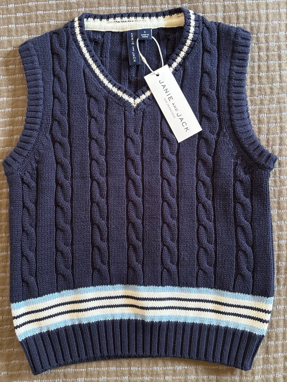 Janie and Jack NWT Navy Blue Cable Knit V-Neck Sweater Vest Size 3